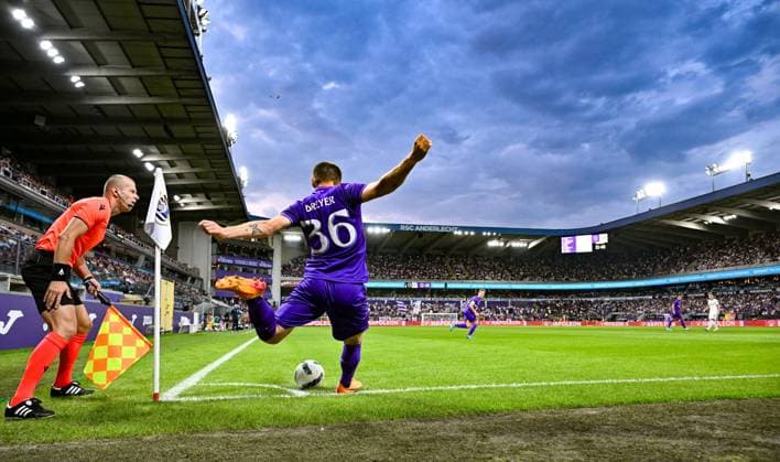 240829 RSC Anderlecht vs Dinamo Minsk Anders Dreyer (36) of Anderlecht pictured in action during the Europa League play off second leg game in the 2024-2025 season between Royal Sporting Club Anderlecht and Dinamo Minsk on August 29 , 2024 in Anderlecht, Belgium. (Photo by David Catry Isosport ) ANDERLECHT BELGIUM  Copyright: xx 478985