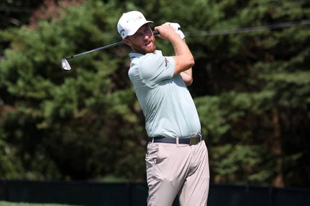 ATLANTA, GA - AUGUST 29: Chris Kirk (USA) during the opening round of the 2024 Tour Championship at on August 29, 2024 at East Lake Golf Club in Atlanta, Georgia. (Photo by Michael Wade Icon Sportswire) GOLF: AUG 29 PGA, Golf Herren FedExCup Playoffs - TOUR Championship EDITORIAL USE ONLY Icon08292415