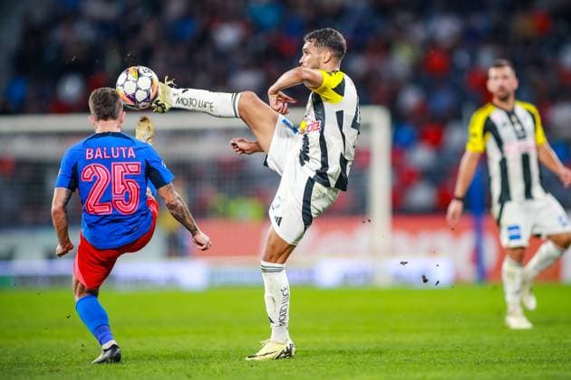 SOCCER - UEFA EL, Bucharest vs LASK BUCHAREST,ROMANIA,29.AUG.24 - SOCCER - UEFA Europa League, qualification, FCSB Bucharest vs Linzer ASK. Image shows Alexandru Baluta (Bukarest) and Adil Taoui (LASK).  GEPAxpictures xManuelxBinder