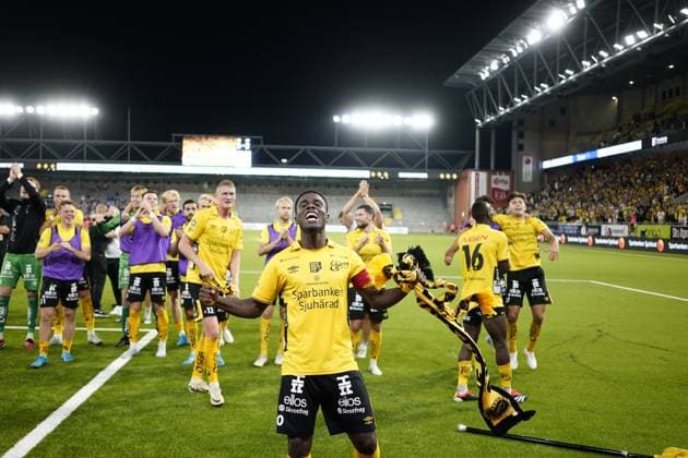 BORAS, SVERIGE 20240829 Elfsborgs spelare med Michael Baidoo i spetsen firar segern efter straffläggning under torsdagens kvalmatch till Europa League mellan IF Elfsborg och Molde FK pa Boras Arena. BORAS SVERIGE x9200x