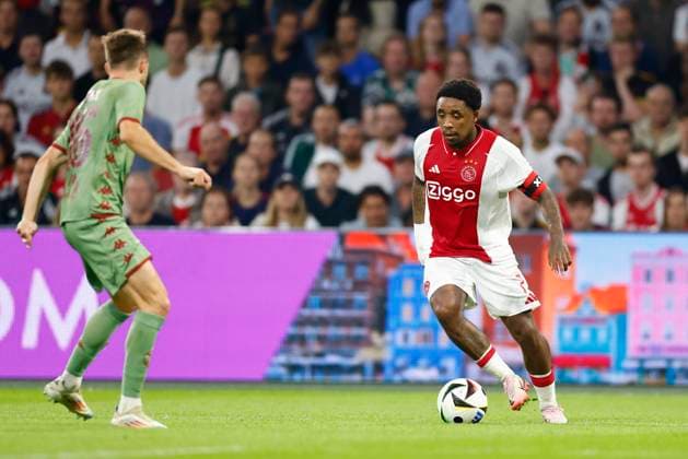 AMSTERDAM, 29-08-2024 , JohanCruyff Arena, Europa League Play Offs, season 2024 2025, Ajax- Jagiellonia Bialystok. Ajax player Steven Bergwijn Ajax - Jagiellonia Bialystok  x26143655x Copyright:
