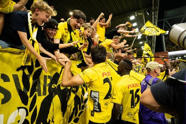 240829 Players of Elfsborg celebrate after the UEFA Europa League playoff between Elfsborg and Molde on August 29, 2024 in Boras. Photo: Jörgen Jarnberger BILDBYRAN COP 112 JJ0394 fotboll football soccer fotball uefa europa league playoff elfsborg molde bbeng celebrate Copyright: JÖRGENxJARNBERGER BB240829JJ050