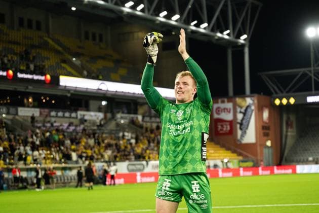 240829 Goalkeeper Isak Pettersson of Elfsborg celebrate after the UEFA Europa League playoff between Elfsborg and Molde on August 29, 2024 in Boras. Photo: Jörgen Jarnberger BILDBYRAN COP 112 JJ0394 fotboll football soccer fotball uefa europa league playoff elfsborg molde bbeng celebrate Copyright: JÖRGENxJARNBERGER BB240829JJ055