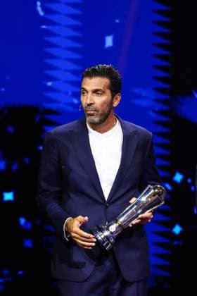 29th of August 2024 - UEFA CHAMPIONS LEAGUE KICK OFF 2024 2025 - DRAW LOTTERY WITH AI - FORUM GRIMALDI buffon (gianluigi) receives a trophy by the UEFA president ceferin (aleksander) MONACO MONACO Copyright: xSPORTPIXPRESSx xFREDxPORCUx