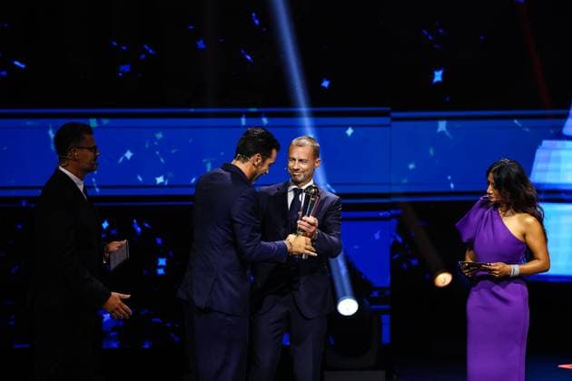 29th of August 2024 - UEFA CHAMPIONS LEAGUE KICK OFF 2024 2025 - DRAW LOTTERY WITH AI - FORUM GRIMALDI buffon (gianluigi) receives a trophy by the UEFA president ceferin (aleksander) on the sight of pinto (pedro) and chowdhury (reshmin) MONACO MONACO Copyright: xSPORTPIXPRESSx xFREDxPORCUx