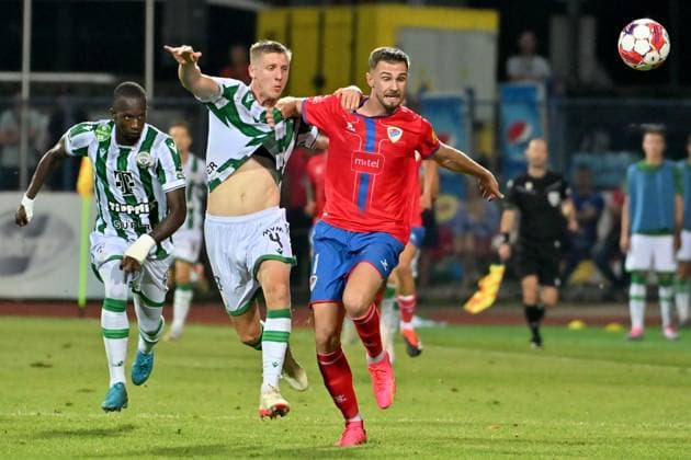 Sport Bilder des Tages Banja Luka, Bosnia and Herzegovina, 29th August 2024: Damir Hrelja of Borac Banja Luka (L) during the UEFA Europa League Play-Offs round, 2nd leg football match between Borac Banja Luka (Bosnia and Herzegovina) and Ferencvaros (Hungary) at Gradski Stadion Banja Luka, Banja Luka, BiH. (Igor Kupljenik SPP) Copyright: xIgorxKupljenikx xSPPx spp-en-IgKuSp-IK0_4363