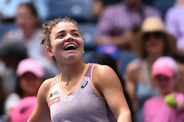 Sport Themen der Woche KW35 Sport Bilder des Tages US Open - Second Round Jasmin Paolini (ITA) during her second round match at the 2024 US Open at Billie Jean National Tennis Center in New York City, NY, USA, on August 29, 2024. Photo by Corinne Dubreuil ABACAPRESS.COM New York City NY United States  Copyright: xDubreuilxCorinne ABACAx