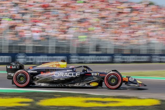 Max Verstappen (Red Bull) in der Schikane Prima Variante, 1 Freies Training, Grosser Preis von Italien, Motorsport, Herren, Formel 1, 30.08.2024 Monza Lombardei Italien