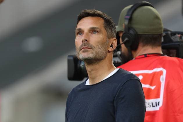 waehrend des Spiels der 2. Bundesliga zwischen Fortuna Düsseldorf und Hannover 96 im Merkur Spiel-Arena am 30. August 2024 in Düsseldorf, Deutschland. (Foto von Oliver Kaelke DeFodi Images) +++ during the 2. Bundesliga match between Fortuna Düsseldorf and Hannover 96 at Merkur Spiel-Arena on August 30, 2024 in Düsseldorf, Germany. (Photo by Oliver Kaelke DeFodi Images) DFB DFL REGULATIONS PROHIBIT ANY USE OF PHOTOGRAPHS AS IMAGE SEQUENCES AND OR QUASI-VIDEO. (Photo by Oliver Kaelke DeFodi Images) Defodi-678_2024_08_30_OK_DUSH96_0094