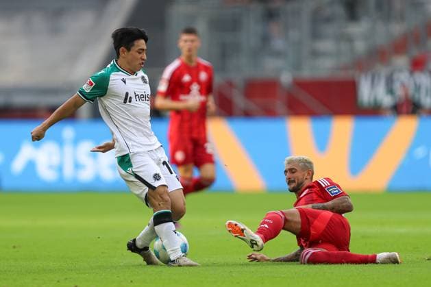 Sport Bilder des Tages waehrend des Spiels der 2. Bundesliga zwischen Fortuna Düsseldorf und Hannover 96 im Merkur Spiel-Arena am 30. August 2024 in Düsseldorf, Deutschland. (Foto von Oliver Kaelke DeFodi Images) +++ during the 2. Bundesliga match between Fortuna Düsseldorf and Hannover 96 at Merkur Spiel-Arena on August 30, 2024 in Düsseldorf, Germany. (Photo by Oliver Kaelke DeFodi Images) DFB DFL REGULATIONS PROHIBIT ANY USE OF PHOTOGRAPHS AS IMAGE SEQUENCES AND OR QUASI-VIDEO. (Photo by Oliver Kaelke DeFodi Images) Defodi-678_2024_08_30_OK_DUSH96_0299