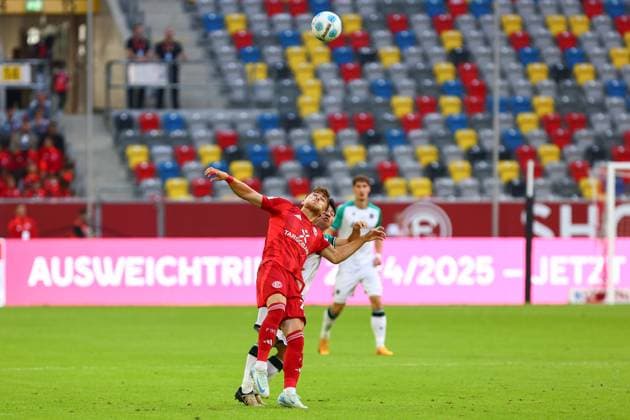Fortuna Duesseldorf vs. Hannover 96, Fussball, 2. Bundesliga, 4. Spieltag, Saison 2024 2025, 30.08.2024 DFL REGULATIONS PROHIBIT ANY USE OF PHOTOGRAPHS AS IMAGE SEQUENCES AND OR QUASI-VIDEO. Foto: kolbert-press Ant Palmer Merkur Spiel Arene NRW Deutschland