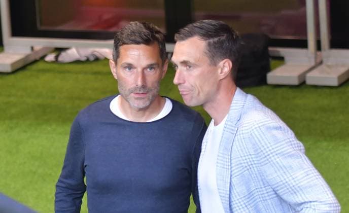 30.08.2024, xblx, Fussball 2.Bundesliga, Fortuna Duesseldorf - Hannover 96 emspor, v.l. Trainer Stefan Leitl (Coach Hannover 96), Marcus Mann (Sportdirektor Hannover 96) (DFL DFB REGULATIONS PROHIBIT ANY USE OF PHOTOGRAPHS as IMAGE SEQUENCES and or QUASI-VIDEO) Duesseldorf