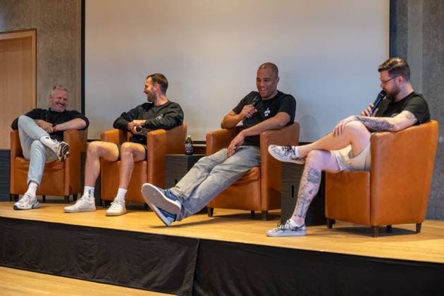 Diskussion bei der Premiere der Towers Dokumentation, v.L. Ingo Bloecker (Johnny.Visual Content, Geschaeftsfuehrer), Benka Barloschky (Veolia Towers Hamburg, Trainer), Marvin Willoughby (Veolia Towers Hamburg, Geschaeftsfuehrer), Florian Eisebitt (Veolia Towers Hamburg, Pressesprecher), GER, Veolia Hamburg Towers Watchparty, Dokumentation Premiere 30.08.2024 GER, Veolia Hamburg Towers Watchparty, Dokumentation Premiere 30.08.2024 Hamburg Copyright: xEibner-Pressefoto MaxxVincenx EP_MVN