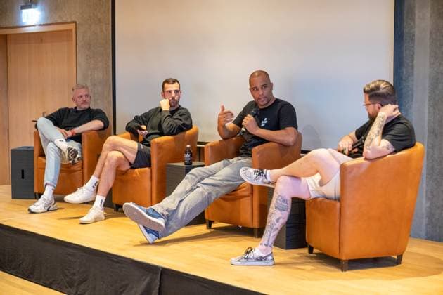 Diskussion bei der Premiere der Towers Dokumentation, v.L. Ingo Bloecker (Johnny.Visual Content, Geschaeftsfuehrer), Benka Barloschky (Veolia Towers Hamburg, Trainer), Marvin Willoughby (Veolia Towers Hamburg, Geschaeftsfuehrer), Florian Eisebitt (Veolia Towers Hamburg, Pressesprecher), GER, Veolia Hamburg Towers Watchparty, Dokumentation Premiere 30.08.2024 GER, Veolia Hamburg Towers Watchparty, Dokumentation Premiere 30.08.2024 Hamburg Copyright: xEibner-Pressefoto MaxxVincenx EP_MVN