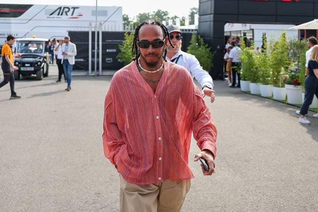 Lewis Hamilton (Mercedes-AMG) kommt im Fahrerlager, Paddock an, 3 Freies Training, Grosser Preis von Italien, Motorsport, Herren, Formel 1, 31.08.2024 Monza Lombardei Italien