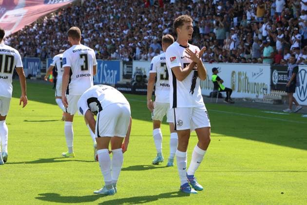 31.08.2024, Fussball, Herren, 2. Bundesliga, Saison 2024 2025, SV 07 Elversberg - SV Darmstadt 98, Torjubel zum 2:0, Torschütze: Fisnik Asllani (SV 07 Elversberg) Elversberg Ursapharm-Arena an der Kaiserlinde Saarland Deutschland (DE)