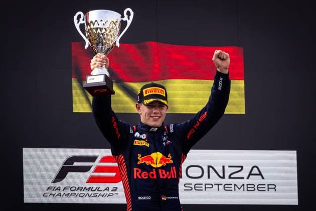 Sport Themen der Woche KW35 TRAMNITZ Tim (ger), MP Motorsport, Dallara F3 2019, podium, portrait during the 10th round of the 2024 FIA Formula 3 Championship from August 30 to September 1, 2024 on the Autodromo Nazionale Monza, in Monza, Italy - AUTO - FORMULA 3 2024 - MONZA DPPI Panoramic  MON_GP_SR-2937