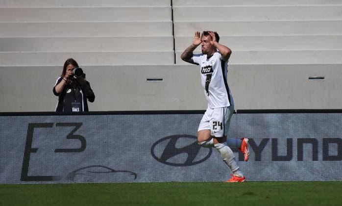 31.08.2024, xmohx, Fussball 2.Bundesliga, SV Elversberg - SV Darmstadt 98 emspor, v.l. Luca Schnellbacher (SV Elversberg) celebrate the goal, Der Torjubel zum 1:0 (DFL DFB REGULATIONS PROHIBIT ANY USE OF PHOTOGRAPHS as IMAGE SEQUENCES and or QUASI-VIDEO) Elversberg