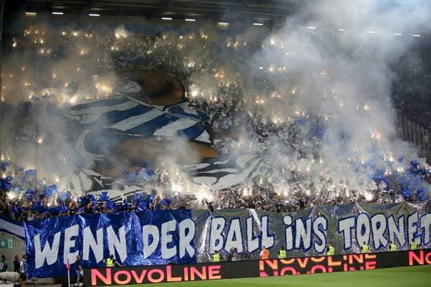 31.08.2024, xmohx, Fussball 2.Bundesliga, 1. FC Kaiserslautern - Hertha BSC Berlin emspor, v.l. Fans Zuschauer der Hertha Choreographie (DFL DFB REGULATIONS PROHIBIT ANY USE OF PHOTOGRAPHS as IMAGE SEQUENCES and or QUASI-VIDEO) Kaiserlautern