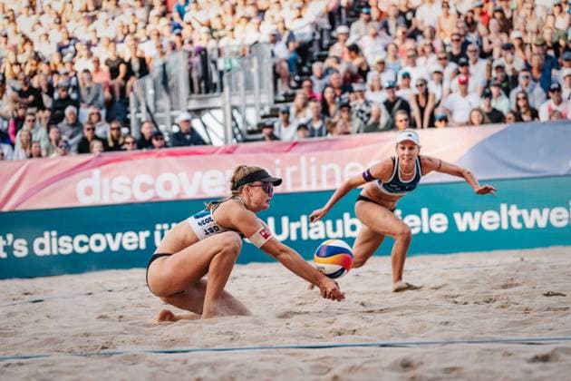 Beachvolleyball Frauen Allianz German Beach Tour Deutsche Beachvolleyball-Meisterschaft 2024 31.08.2024 v.l. Lea Kusnt und Karla Borger Timmendorfer Strand Ahmann-Hager-Arena Schleswig-Holstein Deutschland