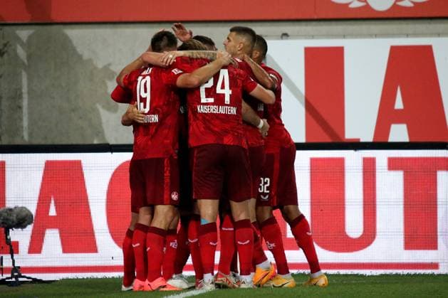 31.08.2024, xmohx, Fussball 2.Bundesliga, 1. FC Kaiserslautern - Hertha BSC Berlin emspor, v.l. Torjubel nach dem Tor zum celebrating the goal celebrate 1:1 durch Philipp Klement (1. FC Kaiserslautern) (DFL DFB REGULATIONS PROHIBIT ANY USE OF PHOTOGRAPHS as IMAGE SEQUENCES and or QUASI-VIDEO) Kaiserlautern