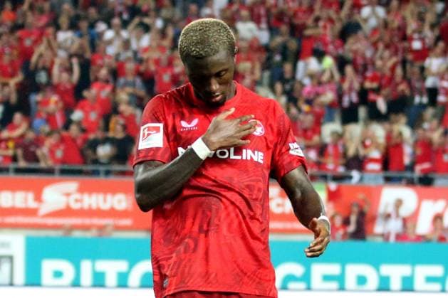 31.08.2024, xmohx, Fussball 2.Bundesliga, 1. FC Kaiserslautern - Hertha BSC Berlin emspor, v.l. Torjubel nach dem Tor zum celebrating the goal celebrate 2:1 durch Aaron Opoku (1. FC Kaiserslautern) (DFL DFB REGULATIONS PROHIBIT ANY USE OF PHOTOGRAPHS as IMAGE SEQUENCES and or QUASI-VIDEO) Kaiserlautern