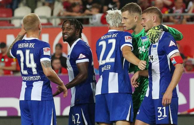 4:3 Sieg für Hertha BSC 31.08.2024, Fußball, 2. Bundesliga, FC Kaiserslautern - Hertha BSC Berlin, 4. Spieltag, Saison 2024 25, Fritz Walter Stadion, Kaiserslautern, Deutschland, zmdz, ** DFB & DFL regulations prohibit any use of photographs as image sequences and or quasi-video. ** FC Kaiserslautern - Hertha BSC Berlin