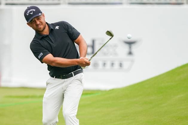 August 31, 2024, Atlanta, Georgia, USA: Xander Schauffele chips on to the 18th green during the third round at the 2024 TOUR Championship at East Lake Golf Club. Atlanta USA - ZUMAw109 20240831_fap_w109_048 Copyright: xDebbyxWongx