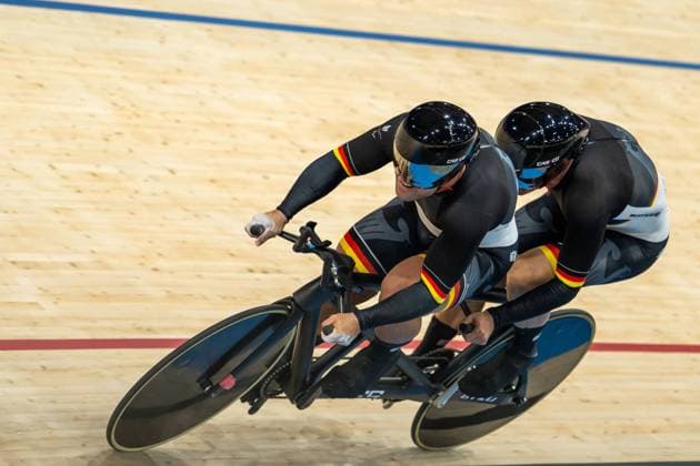 Sport Themen der Woche KW35 Para-Cycling - Paris 2024 Summer Paralympic Games : day 4 PARIS, FRANCE - SEPTEMBER 01: Thomas ULBRICHT (GER), local club PSC Berlin, classification MB2 and Robert Foerstemann, local club PSV Rostock classification PILOT competing in the men s 1000m time trials qualification on day 4 of the Paris 2024 Summer Paralympic Games during the Para Cycling Competitons at the Para Cycling Track, Vélodrome National de Saint-Quentin-en-Yvelines of Paris on 01.9.2024 in Île-de-France, Département des Yvelines France. (Photo by Oliver Kremer DBS) *** Para Cycling Paris 2024 Summer Paralympic Games day 4 PARIS, FRANCE SEPTEMBER 01 Thomas ULBRICHT GER , local club PSC Berlin, classification MB2 and Robert Foerstemann, local club PSV Rostock classification PILOT competing in the men s 1000m time trials qualification on day 4 of the Paris 2024 Summer Paralympic Games during the Para Cycling Competitons at the Para Cycling Track, Vélodrome National de Saint Quentin en Yvelines of Paris on 01 9 2024 in Île de France, Département des Yvelines France Photo by Oliver Kremer DBS Copyright: xBEAUTIFULxSPORTS OliverxKremerx