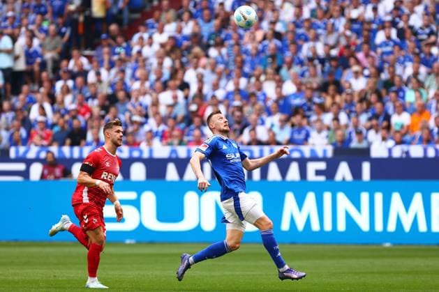 Torchance fuer Tobias Mohr (FC Schalke 04) FC Schalke 04 vs. 1. FC Koeln, Fussball, 2. Bundesliga, 4. Spieltag, Saison 2024 2025, 01.09.2024 Foto: kolbert-press Ant Palmer Veltins Arena NRW Deutschland