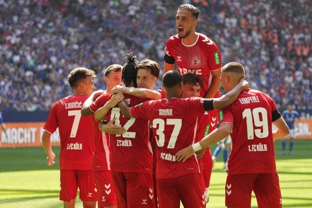 Fussball, 2.BL Saison 2024 2025 FC Schalke 04 vs 1.FC Köln , Arena auf Schalke, Gelsenkirchen, fc köln jubeln