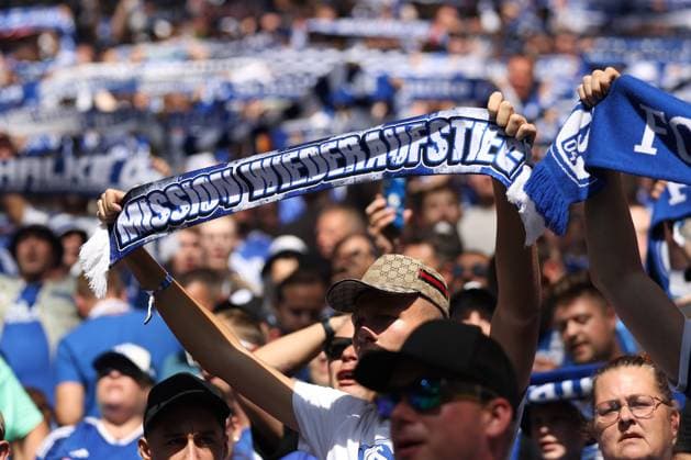 Fans des FC Schalke 04 beim Spiel der 2. BL (Saison 2024 25) FC Schalke 04 - 1. FC Köln Copyright: Thomas Pakusch