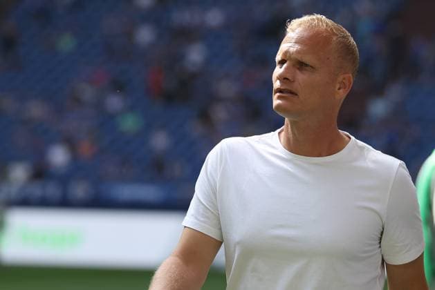 Cheftrainer Karel Geraerts (FC Schalke 04) beim Spiel der 2. BL (Saison 2024 25) FC Schalke 04 - 1. FC Köln Copyright: Thomas Pakusch