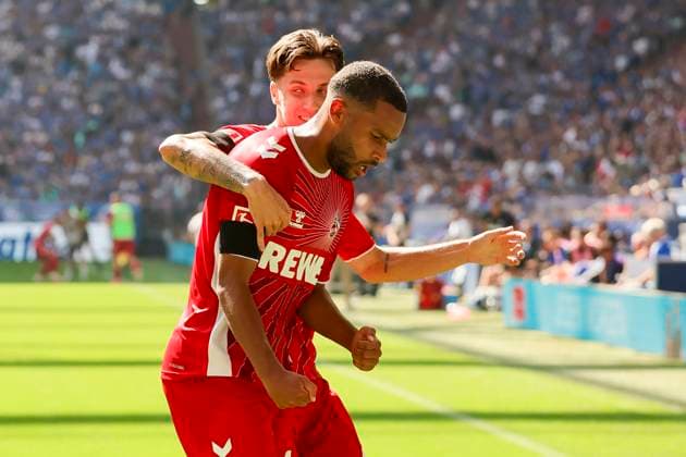 Linton Maina (1. FC Koeln) bejubelt seinen Treffer zum 0:2 mit Denis Husein-Basic (1. FC Koeln), 2. Bundesliga, FC Schalke 04 vs 1. FC Köln, Veltins-Arena am 01. September 2024 in Gelsenkirchen, Deutschland. (Foto von Marco Steinbrenner DeFodi Images) Linton Maina (1. FC Koeln) celebrates after scoring his teams second goal with Denis Husein-Basic (1. FC Koeln), 2. Bundesliga, FC Schalke 04 vs 1. FC Köln, Veltins-Arena, September 1, 2024 in Gelsenkirchen, Germany. (Photo by Marco Steinbrenner DeFodi Images) DFB DFL REGULATIONS PROHIBIT ANY USE OF PHOTOGRAPHS AS IMAGE SEQUENCES AND OR QUASI-VIDEO. Defodi-700_schalke_koeln_20240901_027