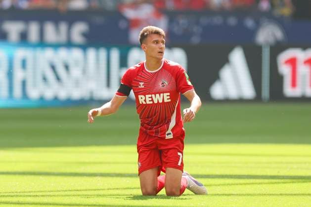 Dejan Ljubicic (1. FC Koeln) schaut enttaeuscht, 2. Bundesliga, FC Schalke 04 vs 1. FC Köln, Veltins-Arena am 01. September 2024 in Gelsenkirchen, Deutschland. (Foto von Marco Steinbrenner DeFodi Images) Dejan Ljubicic (1. FC Koeln) looks dejected, 2. Bundesliga, FC Schalke 04 vs 1. FC Köln, Veltins-Arena, September 1, 2024 in Gelsenkirchen, Germany. (Photo by Marco Steinbrenner DeFodi Images) DFB DFL REGULATIONS PROHIBIT ANY USE OF PHOTOGRAPHS AS IMAGE SEQUENCES AND OR QUASI-VIDEO. Defodi-700_schalke_koeln_20240901_032