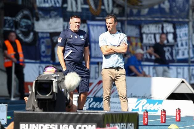 01.09.2024, xtgx, Fussball 2. Bundesliga, Eintracht Braunschweig - Karlsruher SC emspor, v.l. Christian Eichner (Karlsruhe, Trainer) (DFL DFB REGULATIONS PROHIBIT ANY USE OF PHOTOGRAPHS as IMAGE SEQUENCES and or QUASI-VIDEO) Braunschweig