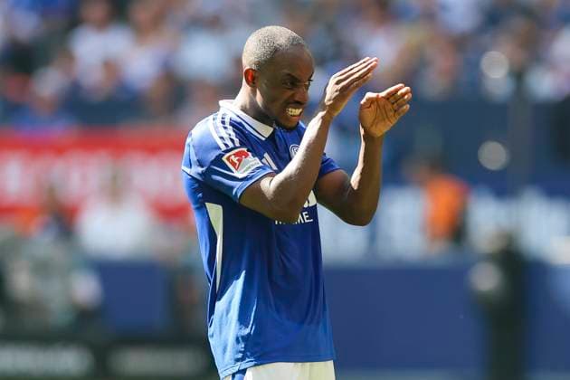 Christopher Antwi-Adjei (FC Schalke 04) gestikuliert, 2. Bundesliga, FC Schalke 04 vs 1. FC Köln, Veltins-Arena am 01. September 2024 in Gelsenkirchen, Deutschland. (Foto von Marco Steinbrenner DeFodi Images) Christopher Antwi-Adjei (FC Schalke 04) gestures, 2. Bundesliga, FC Schalke 04 vs 1. FC Köln, Veltins-Arena, September 1, 2024 in Gelsenkirchen, Germany. (Photo by Marco Steinbrenner DeFodi Images) DFB DFL REGULATIONS PROHIBIT ANY USE OF PHOTOGRAPHS AS IMAGE SEQUENCES AND OR QUASI-VIDEO. Defodi-700_schalke_koeln_20240901_058