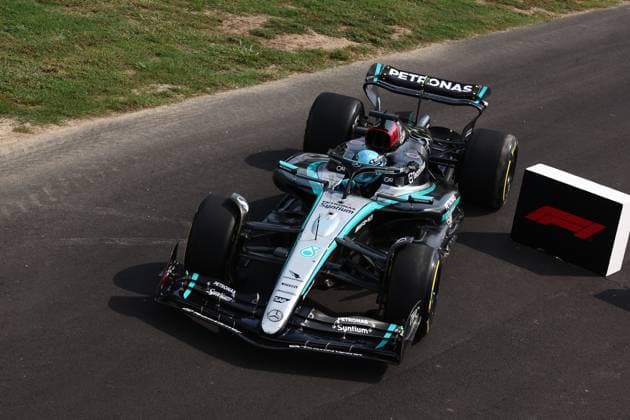 F1 Italian Grand Prix 2024 George Russell of Mercedes during the Formula 1 Italian Grand Prix at Autodromo Nazionale di Monza in Monza, Italy on September 1, 2024. Monza Italy  Copyright: xJakubxPorzyckix originalFilename:porzycki-f1italia240901_npJHn.jpg