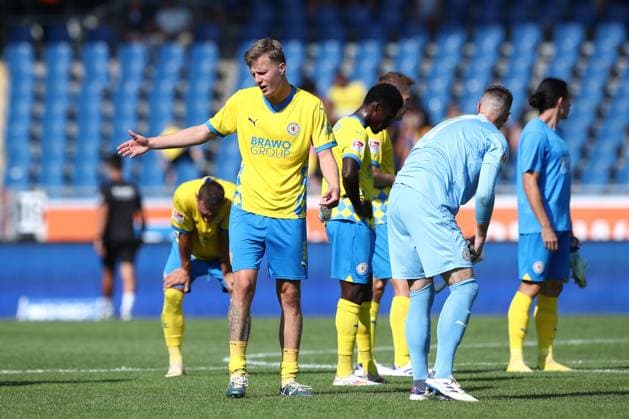 01.09.2024, xtgx, Fussball 2. Bundesliga, Eintracht Braunschweig - Karlsruher SC emspor, v.l. Robert Ivanov (Braunschweig, 5) enttaeuscht, enttäuscht, schaut enttaeuscht, niedergeschlagen, disappointed (DFL DFB REGULATIONS PROHIBIT ANY USE OF PHOTOGRAPHS as IMAGE SEQUENCES and or QUASI-VIDEO) Braunschweig