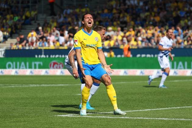 Braunschweig vs. Karlsruhe, 2. BL Braunschweig, 01.09.2024, FUßBALL - Eintracht Braunschweig vs. Karlsruher SC, 2. BL, Saison 2024 25. Rayan Philippe (Eintracht Braunschweig) Braunschweig
