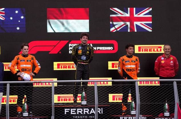 FORMULA 1 PIRELLI GRAN PREMIO D ITALIA 2024 01.09.2024, Autodromo Nazionale di Monza, Monza, FORMULA 1 PIRELLI GRAN PREMIO D ITALIA 2024 ,im Bild Sieger Charles Leclerc (MCO), Scuderia Ferrari HP, 2. Platz für Oscar Piastri (AUS), McLaren F1 Team, 3. Platz für Lando Norris (GBR), Renndirektor Diego Ioverno (Scuderia Ferrari).