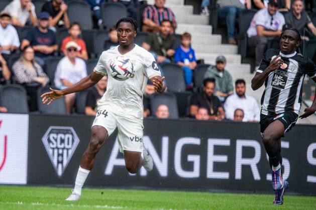 Moise Bombito (OGC Nice) FOOTBALL : Angers SCO vs OGC Nice - Ligue 1 - Journée 3 - 01 09 2024 BaptisteAutissier Panoramic 