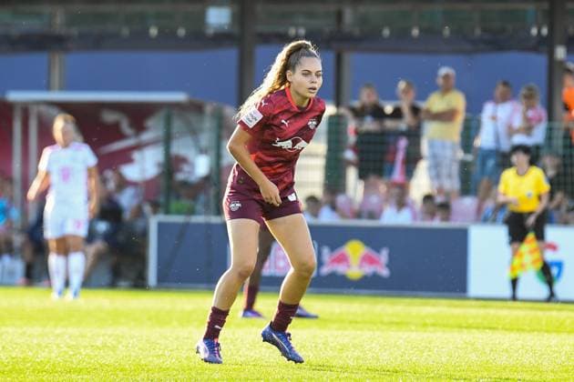 Fußball I Frauen I Saison 2024-2025 I Bundesliga I 1. Spieltag I RB Leipzig - 1. FC Köln I 01.09.2024 Mia Werner (32, Rasenballsport Leipzig) Freisteller, Nahaufnahme, Porträt, Portrait, Einzelfoto, Einzelbild, Körper Leipzig RB Trainingszentrum, Cottaweg 7 Sachsen Deutschland Copyright: xLobeca InesxHähnelx