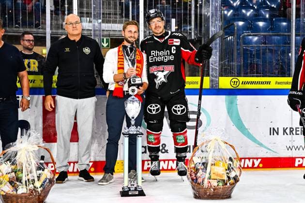 Bilder des Jahres 2024, Sport 09 September Sport Themen der Woche KW35 Sport Bilder des Tages Moritz Müller (Koelner Haie, 91), GER, Iserlohn Roosters vs. Koelner Haie, Eishockey, TIMOCOM NRW-Cup, Finale, Spielzeit 2023 2024, 01.09.2024, GER, Iserlohn Roosters vs. Koelner Haie, Eishockey, TIMOCOM NRW-Cup, Finale, Spielzeit 2024 2025, 01.09.2024 Krefeld *** Moritz Müller Koelner Haie, 91 , GER, Iserlohn Roosters vs Koelner Haie, ice hockey, TIMOCOM NRW Cup, final, 2023 2024 season, 01 09 2024, GER, Iserlohn Roosters vs Koelner Haie, ice hockey, TIMOCOM NRW Cup, final, 2024 2025 season, 01 09 2024 Krefeld Copyright: xJonasxBrockmann Eibner-Pressefotx EP_JBN