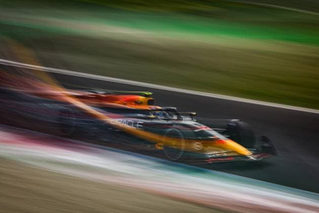 11 PEREZ Sergio (mex), Red Bull Racing RB20, action during the Formula 1 Pirelli Gran Premio d’Italia 2024, Italian Grand Prix 2024, 16th round of the 2024 Formula One World Championship, WM, Weltmeisterschaft from August 30 to September 1, 2024 on the Autodromo Nazionale Monza, in Monza, Italy - F1 - ITALIAN GRAND PRIX 2024 DPPI Panoramic  240901_R16_ITALIA_DP_FG0O8595