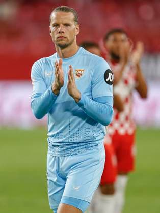 ESP: Sevilla FC-Girona FC. La Liga EA Sports Orjan Nyland of Sevilla FC at full time during the La Liga EA Sports match between Sevilla FC and Girona FC played at Ramon Sanchez Pizjuan Stadium on September 1, 2024 in Sevilla, Spain. kpng Copyright: xAntonioxPozox xPRESSINPHOTOx AP_240831_SEV_GIR_035