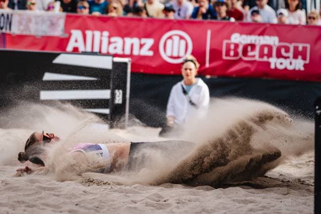 Beachvolleyball Frauen Allianz German Beach Tour Deutsche Beachvolleyball-Meisterschaft 2024 01.09.2024 Cinja TIllmann im Sand versunken Timmendorfer Strand Ahmann-Hager-Arena Schleswig-Holstein Deutschland