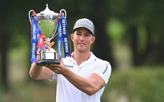 Betfred British Masters Champion 2024 Niklas Norgaard with the Trophy Betfred British Masters 2024, Day Four, Golf, The Belfry, Sutton Coldfield, UK - 01 Sep 2024  Copyright: xGreigxCowie Shutterstockx 14673146av