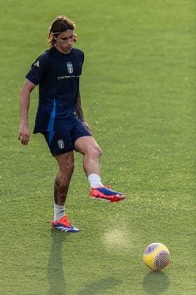 Fußball, Nationalteam Italien, Training Italy Training Session At Coverciano Riccardo Calafiori attends the Italian national team, Nationalteam training camp at Centro Tecnico Federale in Coverciano, Florence, Italy. Florence Italy  Copyright: xGiacomoxCosuax originalFilename:cosua-notitle240902_npWoe.jpg