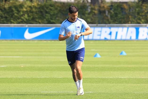 DEU, DFL, 2. FBL Hertha BSC, Training, 03.09.2024, Sportforum, Berlin, DEU, DFL, 2. FBL Hertha BSC, Training, im Bild Kevin Sessa (Hertha BSC Berlin 8) DFL - regulations prohibit any use of Photographs as image sequences and or quasi-video Foto: Juergen Engler nordphoto GmbH